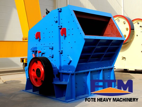 impact crushing machine 