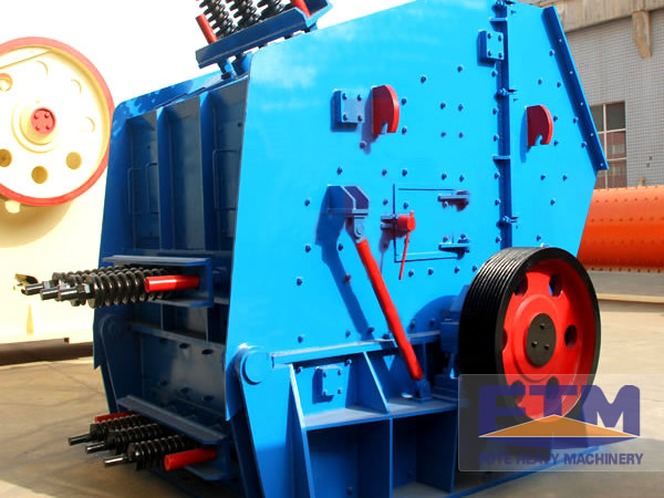 mobile impact crusher 